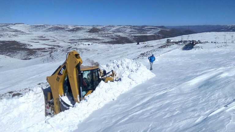 Heavy-snow-falls-Lesotho-experiences-in-winter.