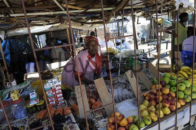 Court case divides vendors