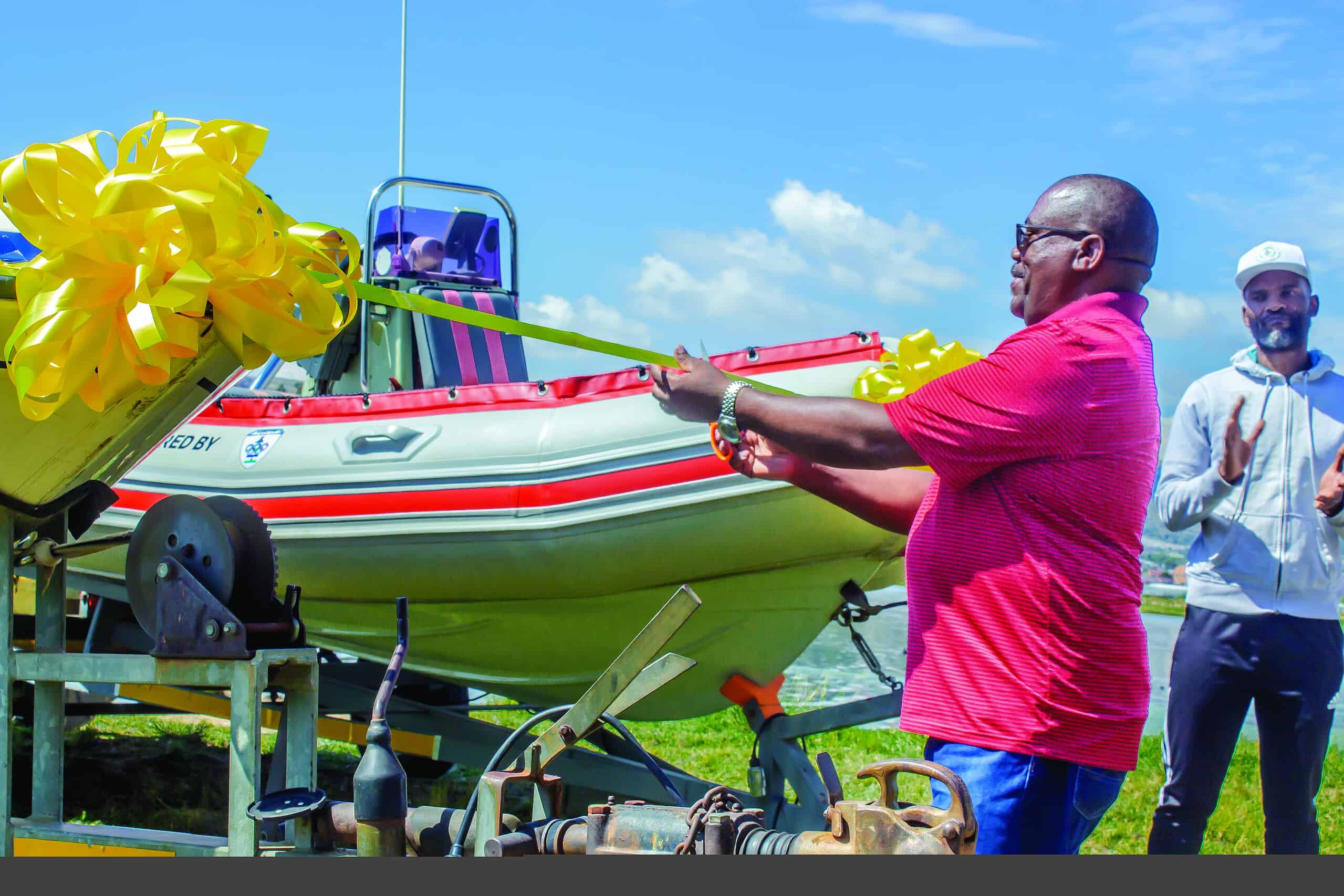 Motor boats for the swimming teams (2)