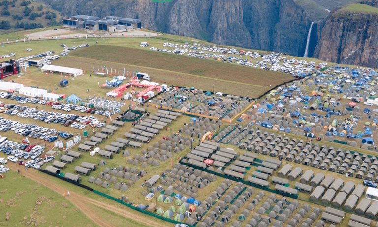 Two major festivals fuel year-end economic boom